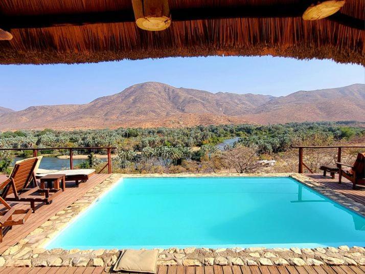 Kapika Waterfall Lodge Epupa Extérieur photo