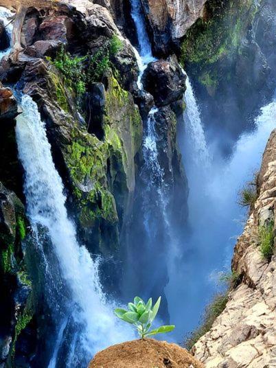 Kapika Waterfall Lodge Epupa Extérieur photo