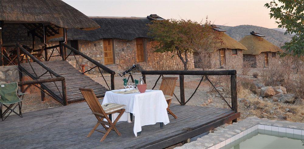 Kapika Waterfall Lodge Epupa Extérieur photo