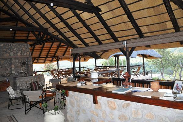 Kapika Waterfall Lodge Epupa Extérieur photo