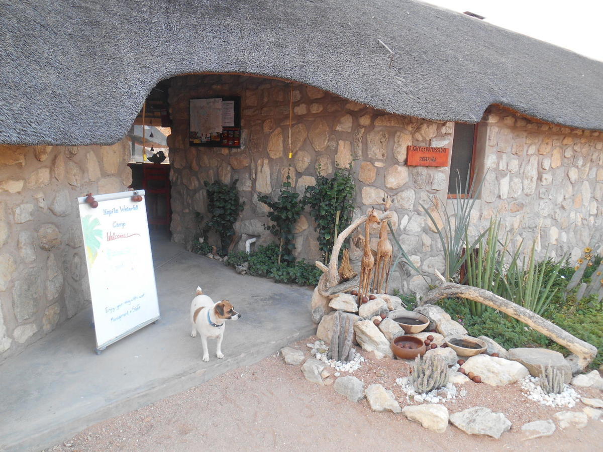 Kapika Waterfall Lodge Epupa Extérieur photo
